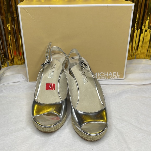 Michael Kors Metallic Pu Kami SlingBack Wedges - Picture 4 of 14